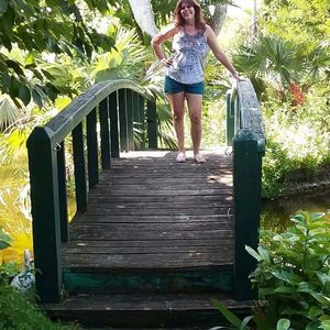 Meet your Posher, Evelyn